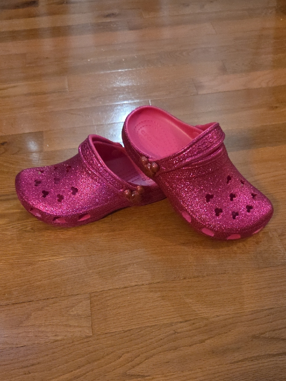 NWOT CROCS Disney MICKEY Glitter Clogs in Hot Pink-Womens 6